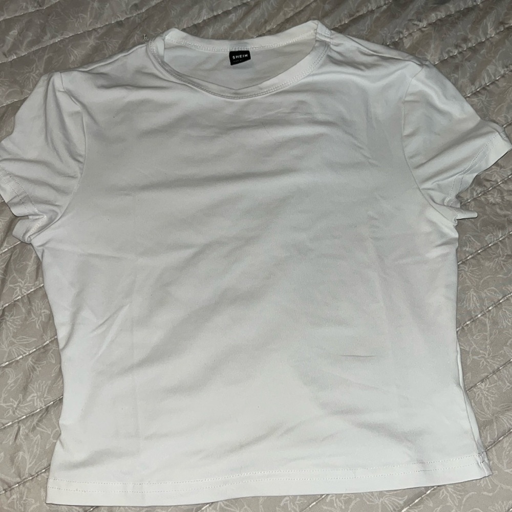 Short sleeve shirt
